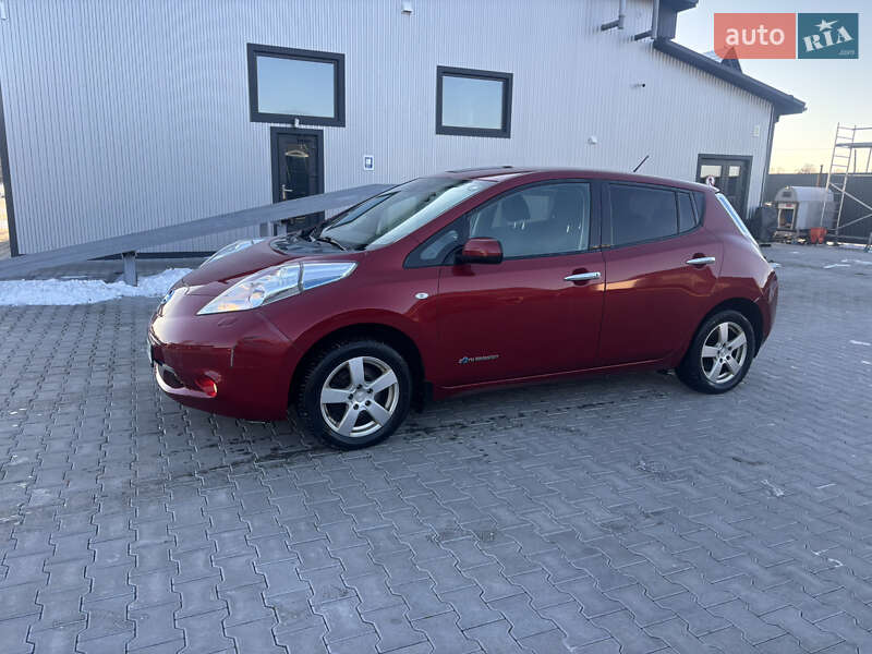 Хэтчбек Nissan Leaf 2014 в Владимире