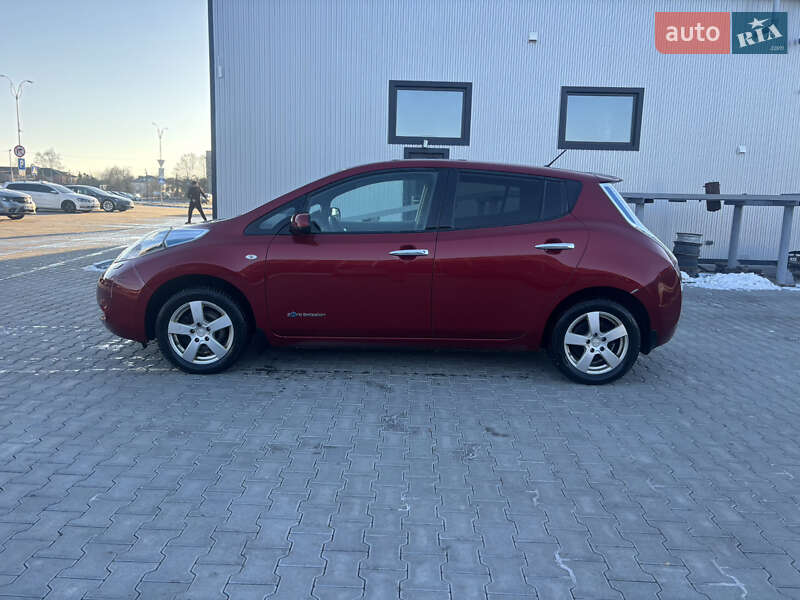 Хэтчбек Nissan Leaf 2014 в Владимире