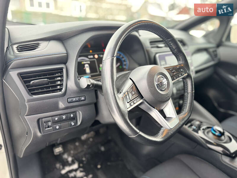Хэтчбек Nissan Leaf 2020 в Хмельницком фото 7 Хэтчбек Nissan Leaf 2020 в Хмельницком