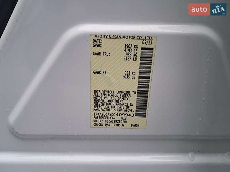 Хэтчбек Nissan Leaf 2013 в Николаеве