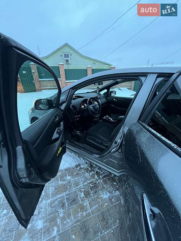 Хэтчбек Nissan Leaf 2016 в Виннице