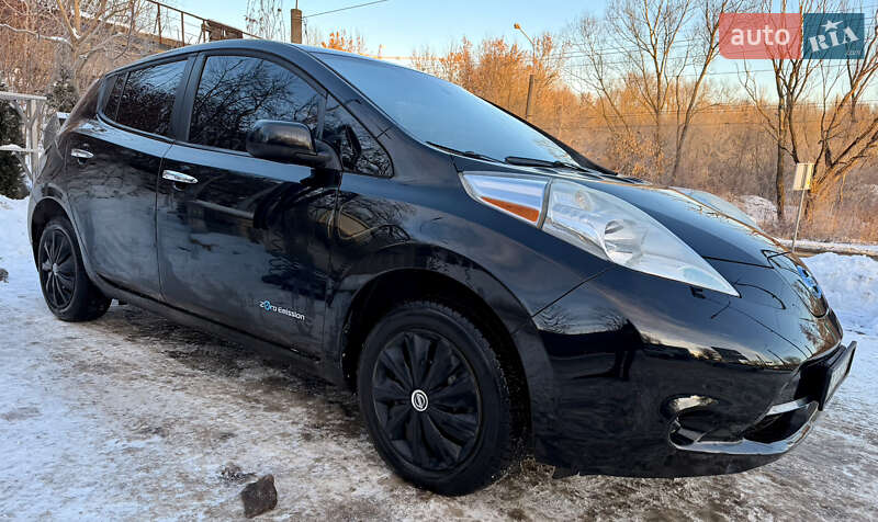 Хэтчбек Nissan Leaf 2014 в Львове фото 3 Хэтчбек Nissan Leaf 2014 в Львове