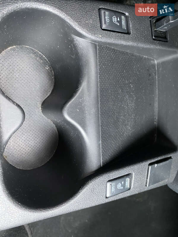 Хэтчбек Nissan Leaf 2014 в Черновцах