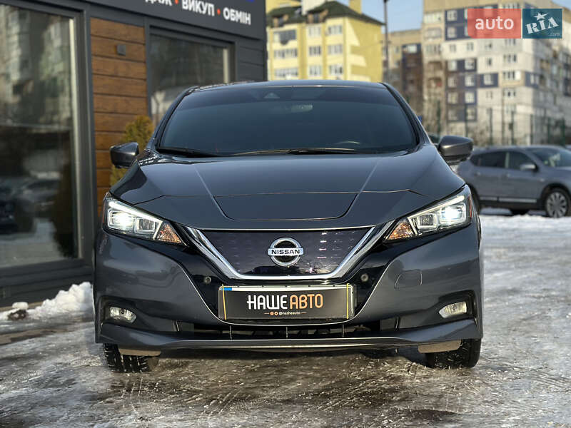 Хэтчбек Nissan Leaf 2022 в Шептицькому