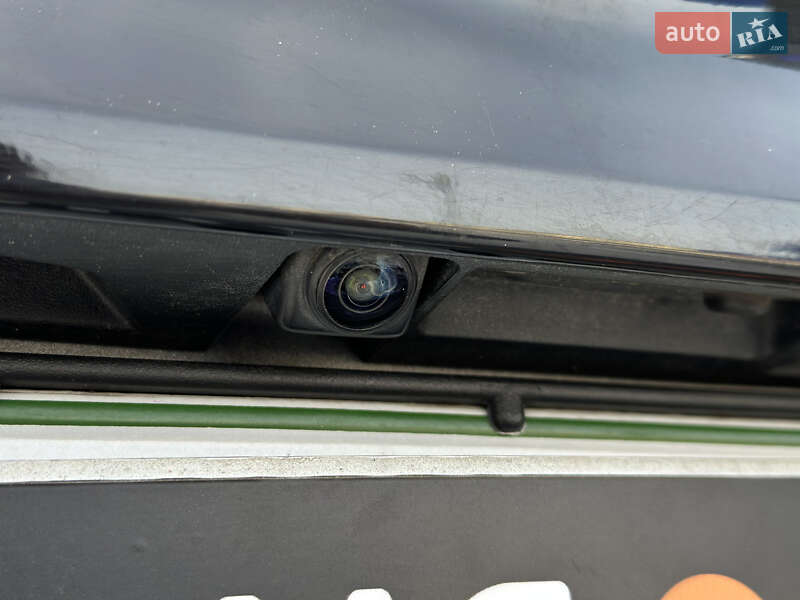 Хэтчбек Nissan Leaf 2022 в Шептицькому