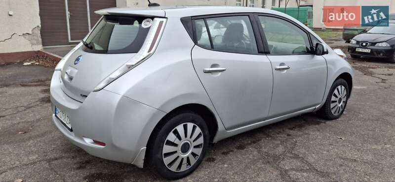 Хетчбек Nissan Leaf 2015 в Одесі