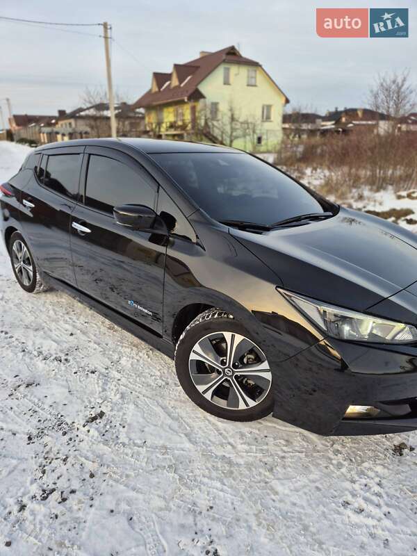 Хэтчбек Nissan Leaf 2018 в Луцке