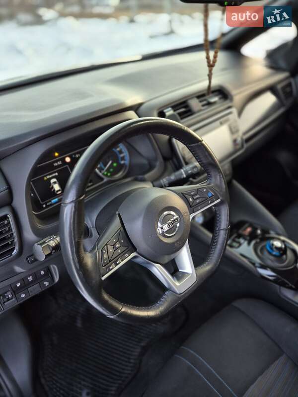Хэтчбек Nissan Leaf 2018 в Луцке