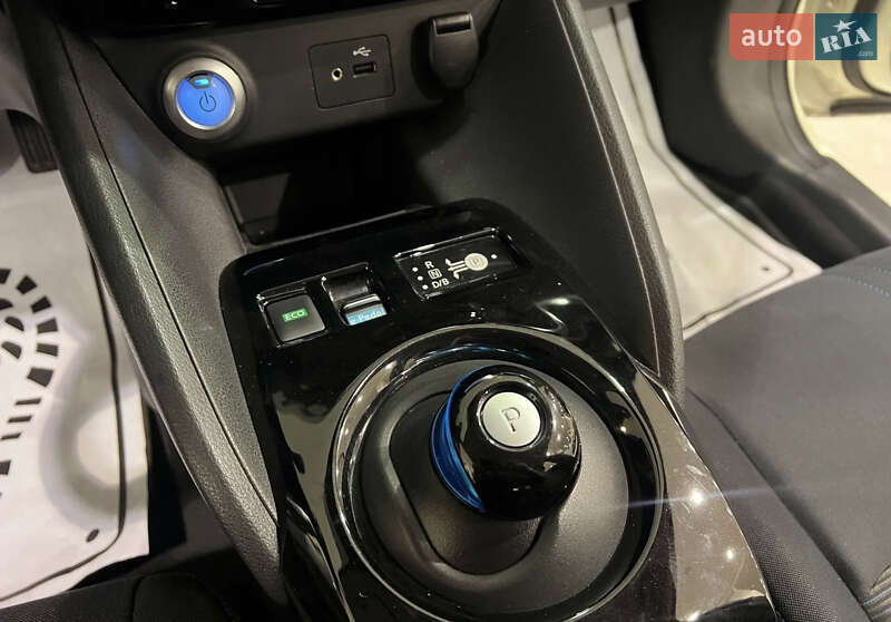 Хэтчбек Nissan Leaf 2018 в Львове