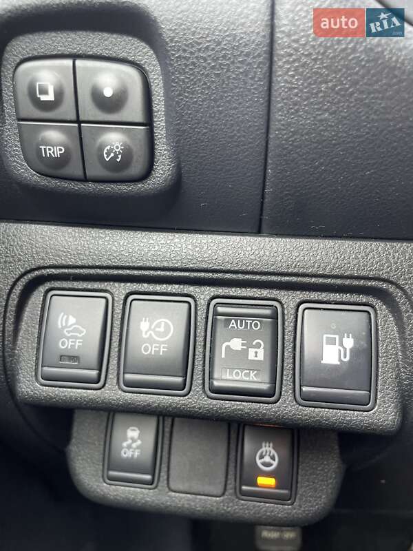 Хэтчбек Nissan Leaf 2014 в Виннице