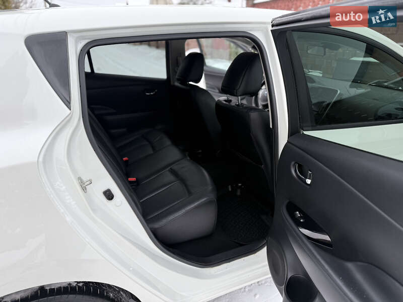 Хэтчбек Nissan Leaf 2014 в Ровно