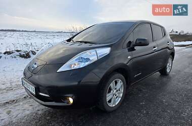 Хэтчбек Nissan Leaf 2012 в Ахтырке