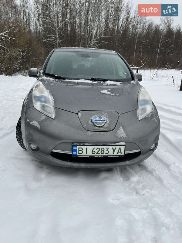 Хэтчбек Nissan Leaf 2014 в Полтаве