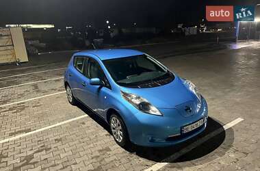 Хэтчбек Nissan Leaf 2013 в Николаеве