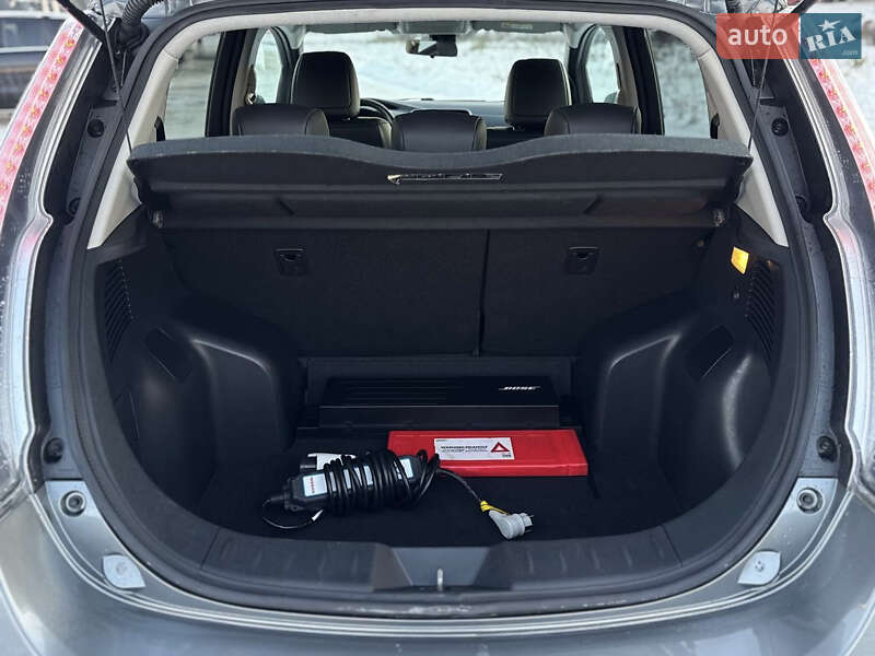 Хэтчбек Nissan Leaf 2017 в Львове