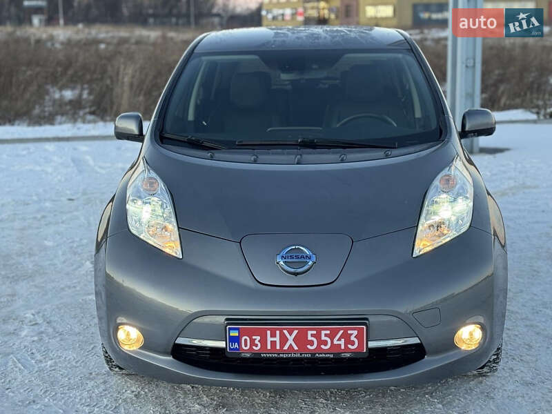 Хэтчбек Nissan Leaf 2017 в Львове