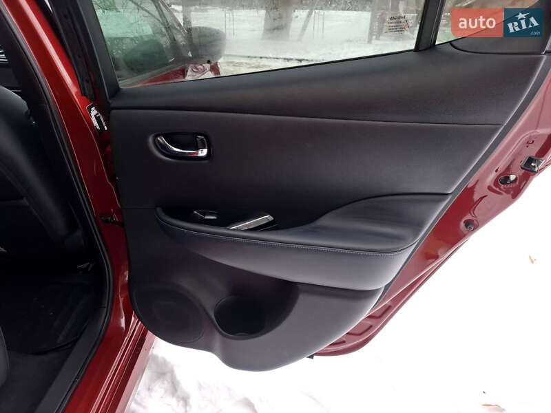 Хетчбек Nissan Leaf 2018 в Звягелі фото 24 Хетчбек Nissan Leaf 2018 в Звягелі
