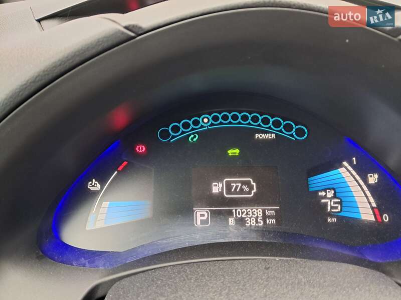 Хэтчбек Nissan Leaf 2013 в Одессе