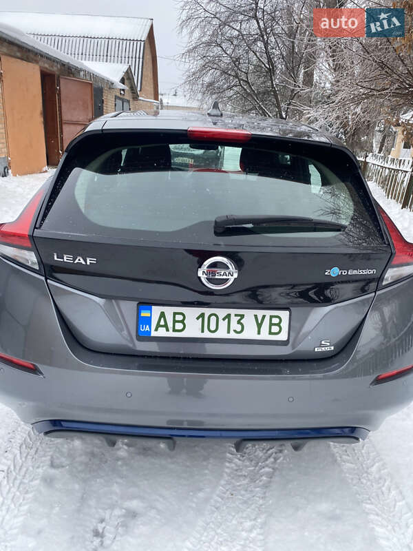 Хэтчбек Nissan Leaf 2021 в Немирове