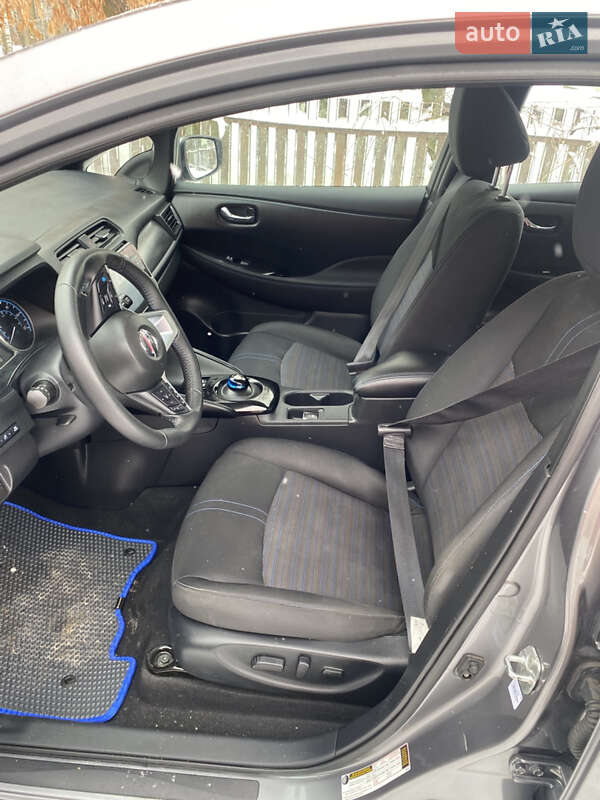 Хэтчбек Nissan Leaf 2021 в Немирове