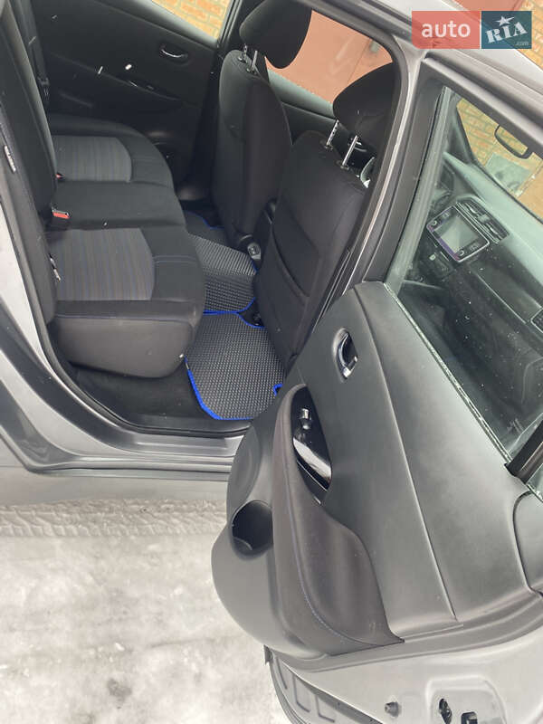 Хэтчбек Nissan Leaf 2021 в Немирове