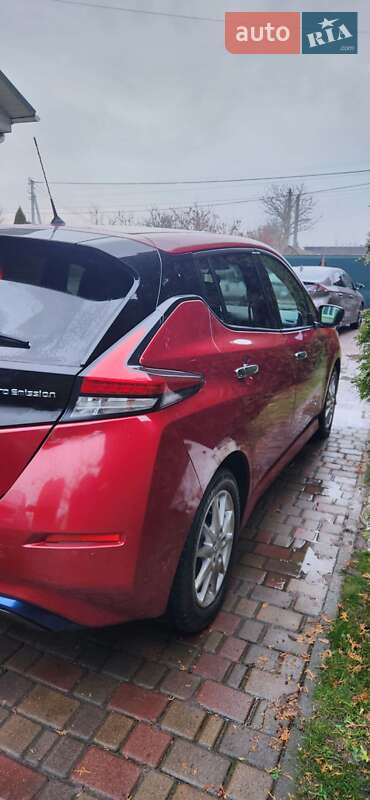 Хэтчбек Nissan Leaf 2018 в Ровно