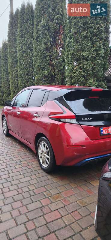 Хэтчбек Nissan Leaf 2018 в Ровно