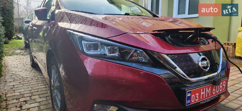 Хэтчбек Nissan Leaf 2018 в Ровно