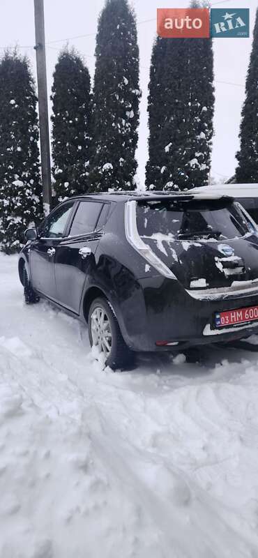 Хэтчбек Nissan Leaf 2014 в Ровно