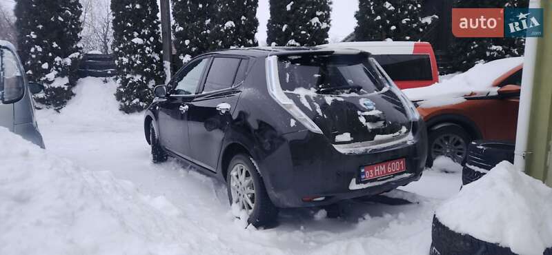 Хэтчбек Nissan Leaf 2014 в Ровно