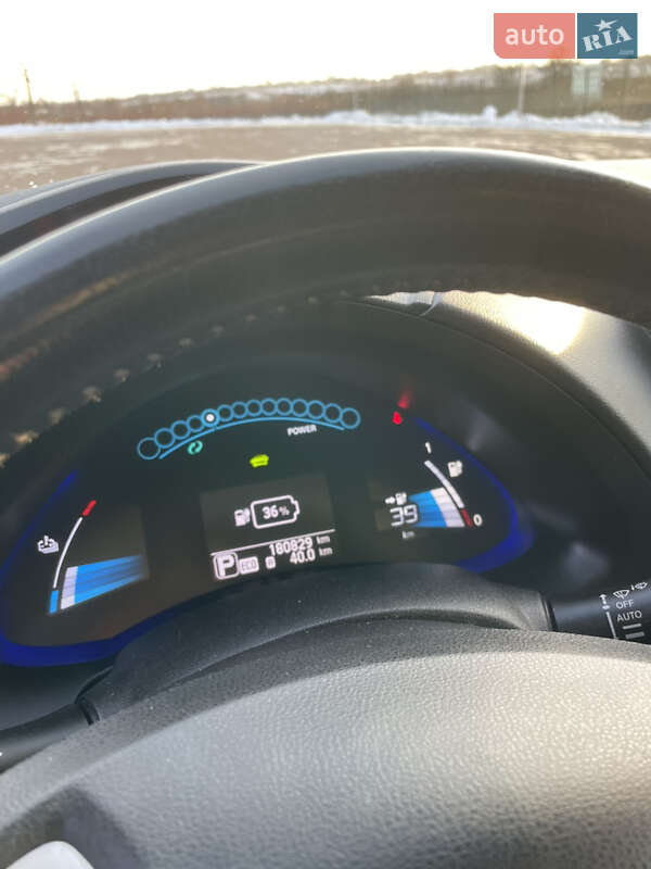 Хэтчбек Nissan Leaf 2014 в Ровно