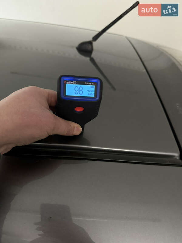 Хэтчбек Nissan Leaf 2014 в Умани