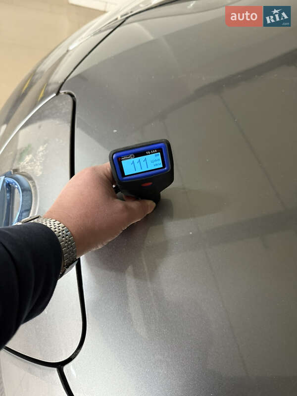 Хэтчбек Nissan Leaf 2014 в Умани