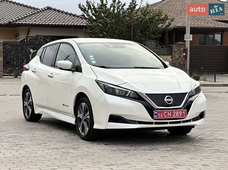 Хэтчбек Nissan Leaf 2019 в Ровно