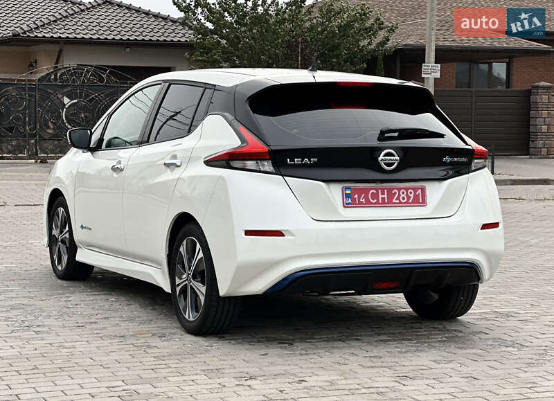 Хэтчбек Nissan Leaf 2019 в Ровно