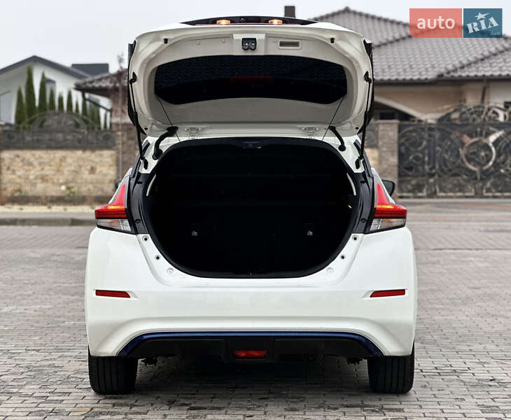 Хэтчбек Nissan Leaf 2019 в Ровно