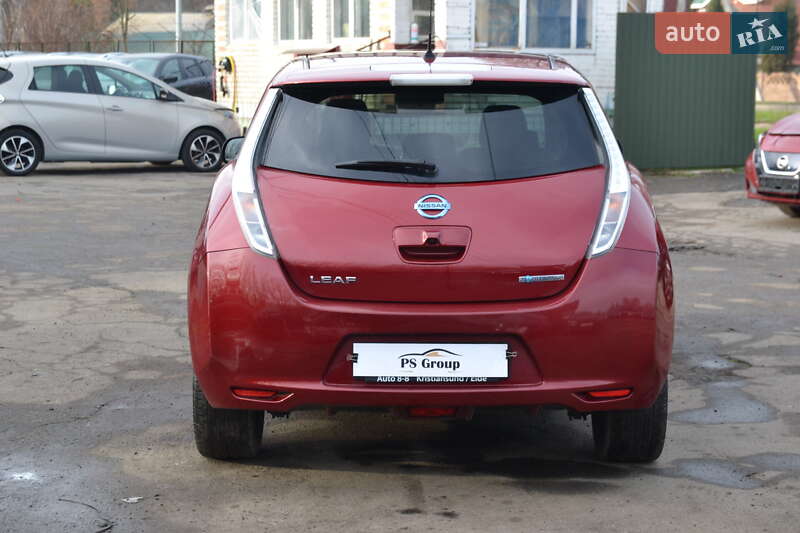 Хэтчбек Nissan Leaf 2016 в Луцке