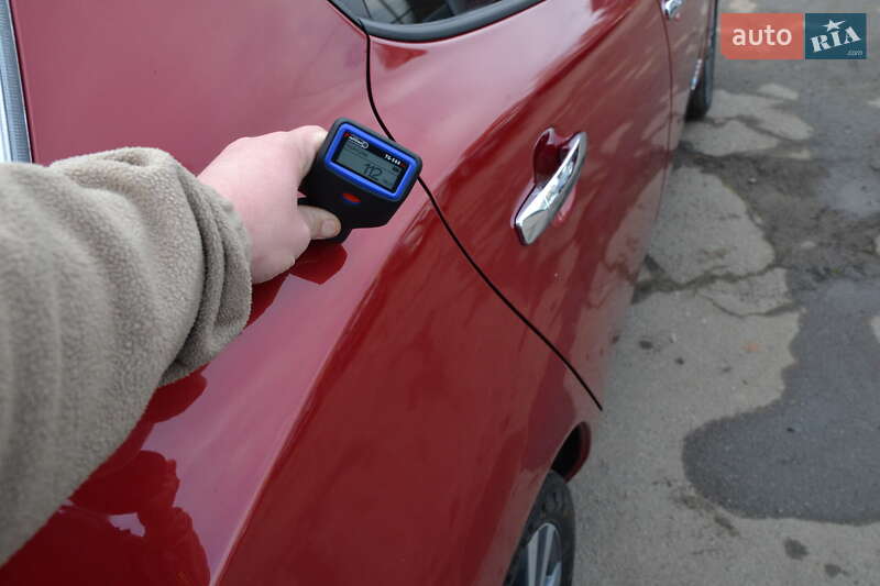 Хэтчбек Nissan Leaf 2016 в Луцке