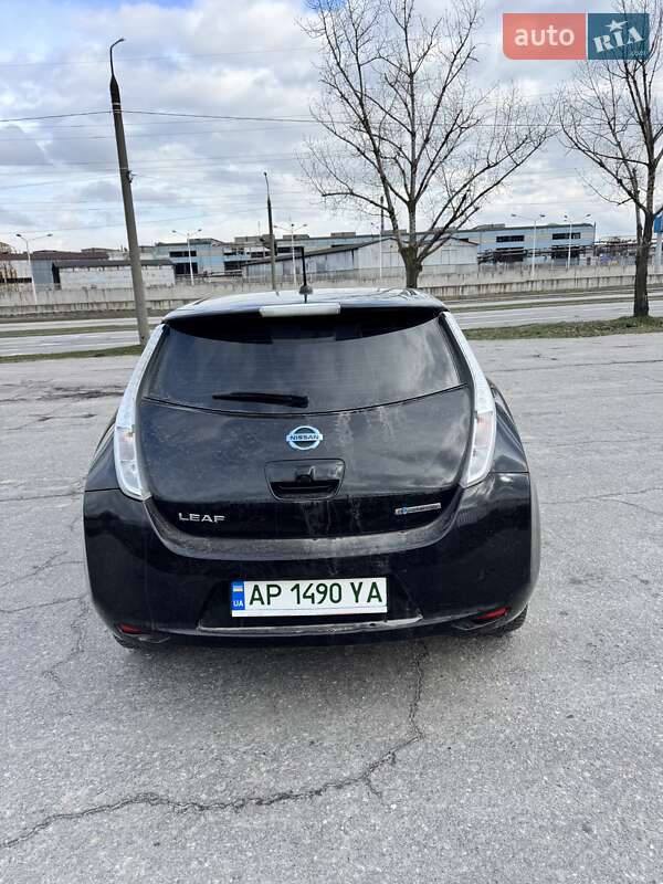 Хэтчбек Nissan Leaf 2014 в Запорожье