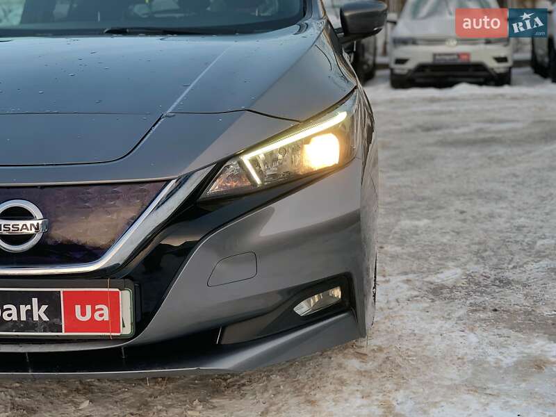 Хэтчбек Nissan Leaf 2020 в Виннице