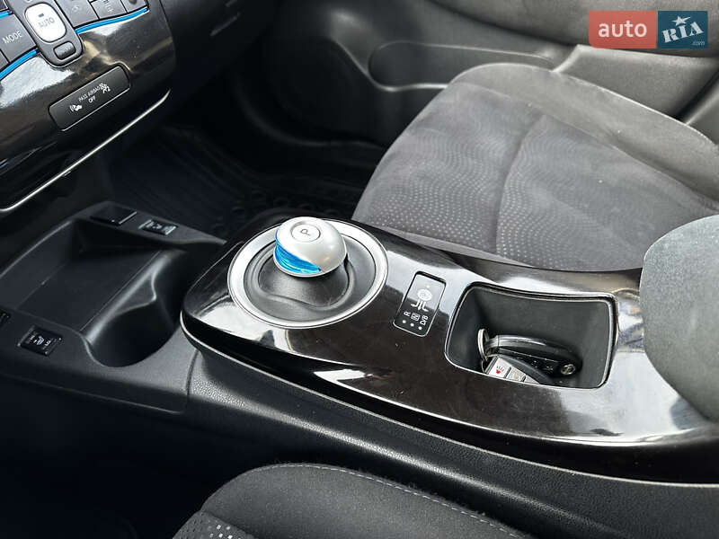 Хэтчбек Nissan Leaf 2013 в Бережанах