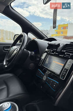 Хэтчбек Nissan Leaf 2014 в Виннице