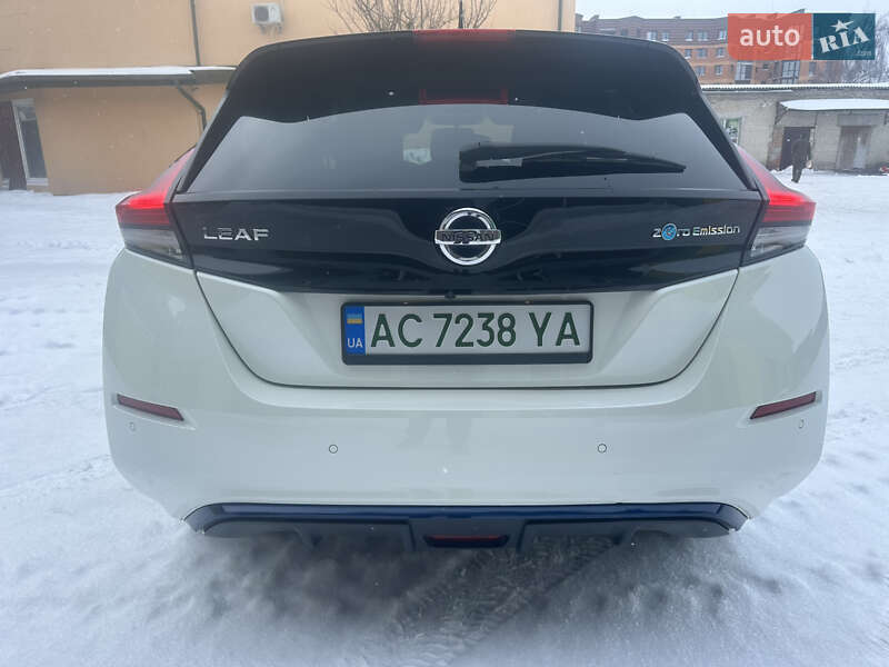 Хэтчбек Nissan Leaf 2018 в Владимире