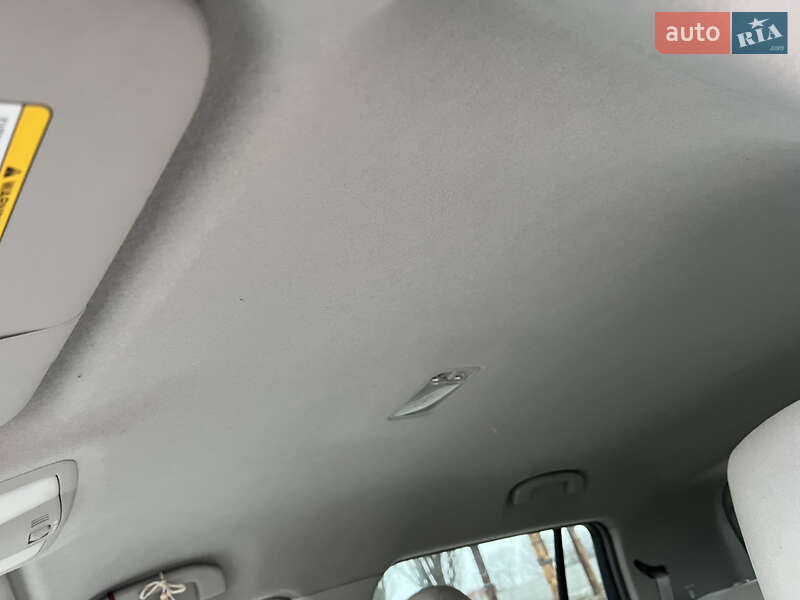 Хэтчбек Nissan Leaf 2012 в Белгороде-Днестровском