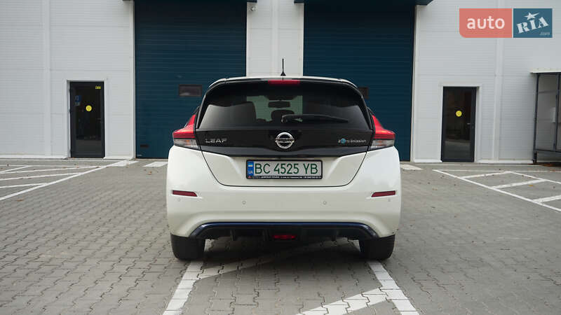 Хэтчбек Nissan Leaf 2019 в Львове