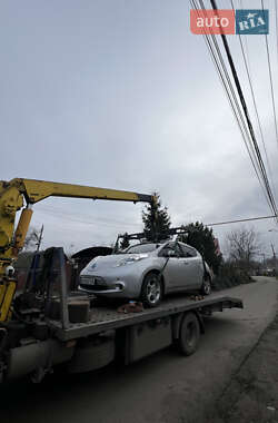 Хэтчбек Nissan Leaf 2012 в Одессе