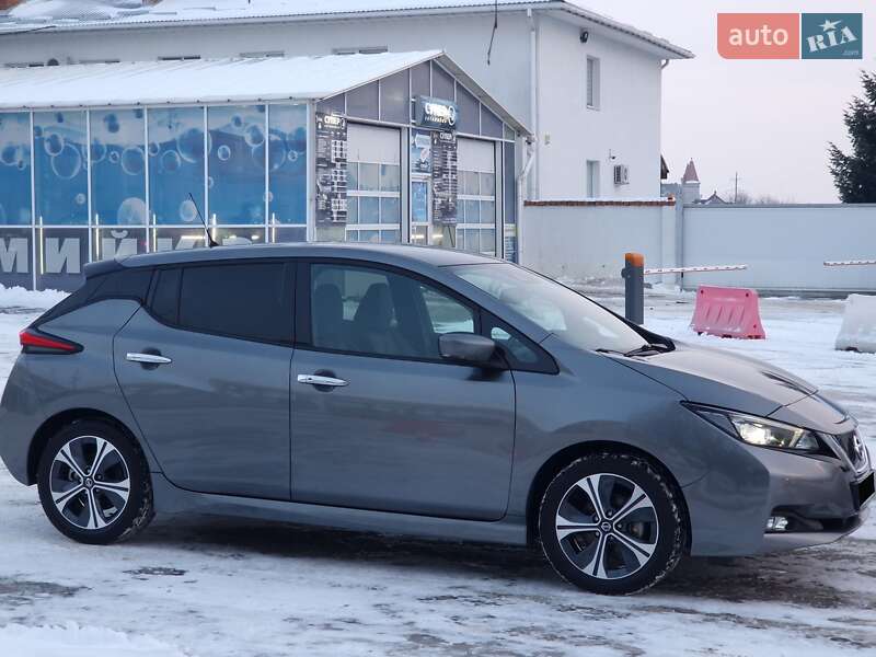Хэтчбек Nissan Leaf 2019 в Черновцах