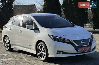 Хэтчбек Nissan Leaf 2018 в Коростышеве