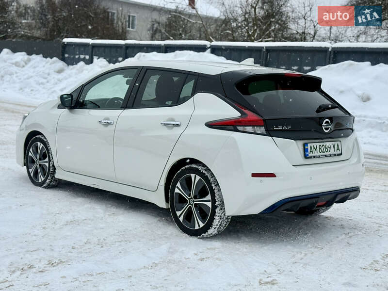 Хэтчбек Nissan Leaf 2021 в Житомире