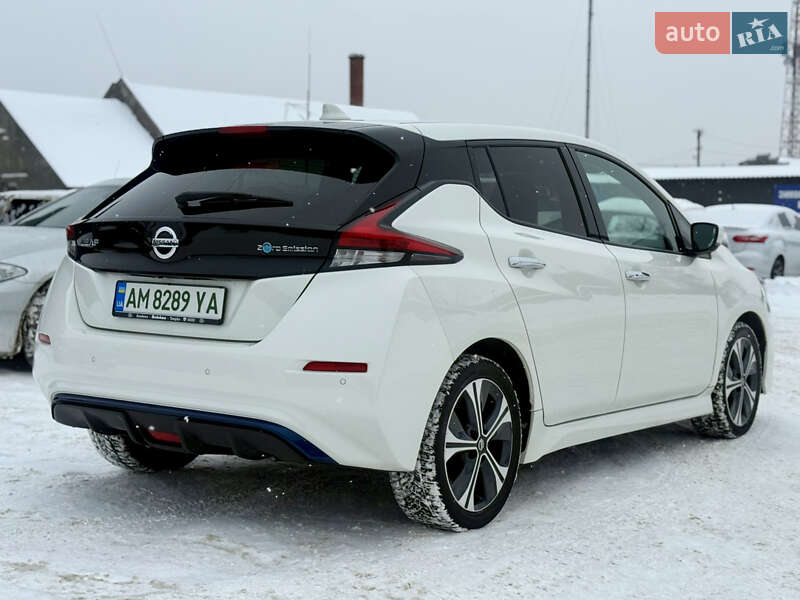 Хэтчбек Nissan Leaf 2021 в Житомире